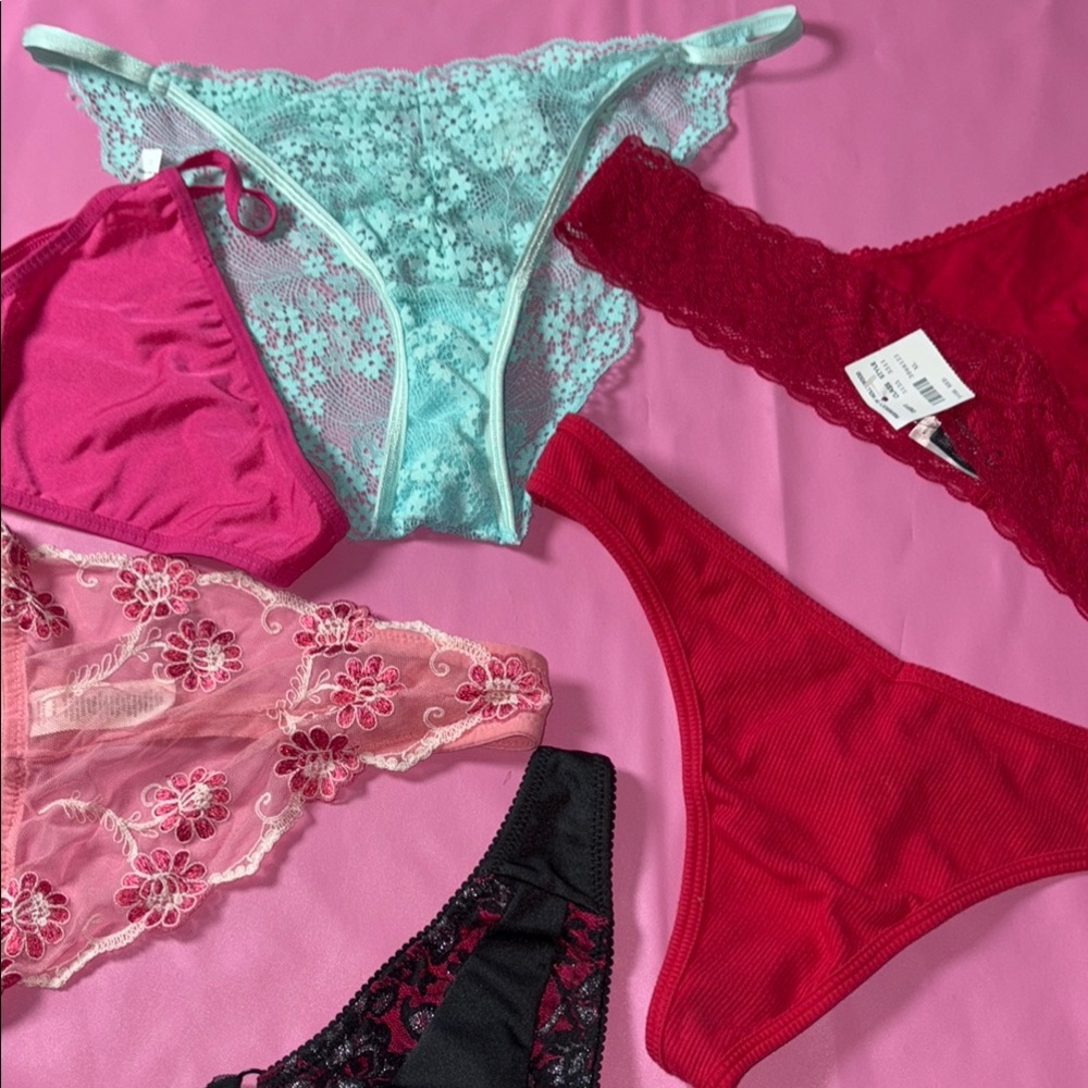 Elegant Lace Women's Intimates Set - Red, Pink, Blue